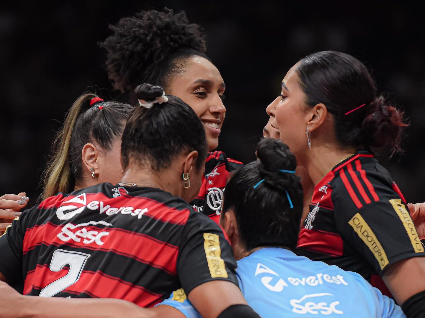 Sesc RJ Flamengo tạo địa chấn tại Maracanãzinho