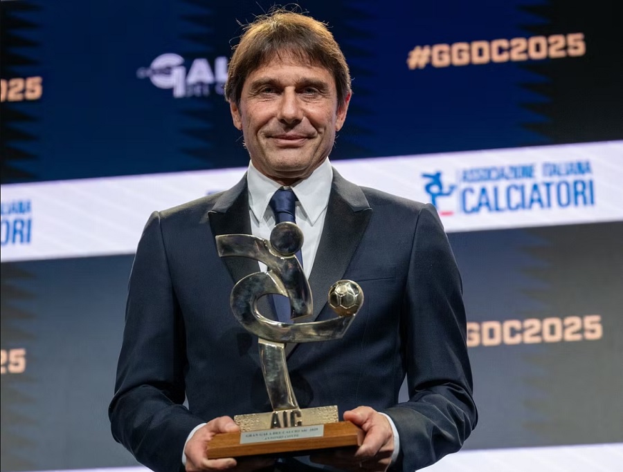 Napoli càn quét các giải thưởng xuất sắc nhất năm của bóng đá Italia 2024/25