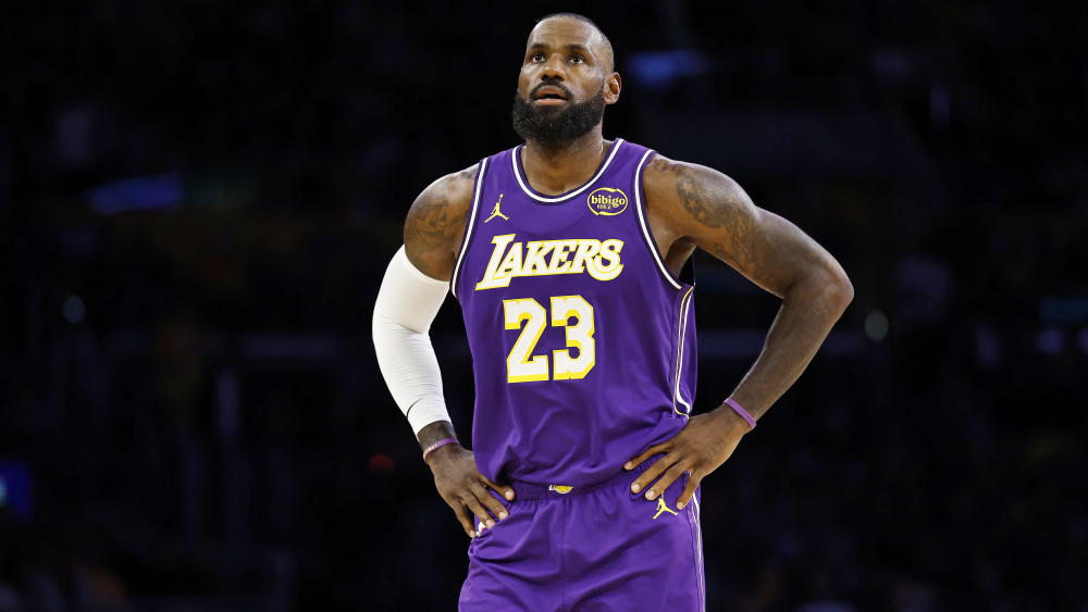 LeBron James nghỉ trận gặp Pelicans: Lakers thận trọng hay chiến thuật giữ sức cho đại chiến Suns? LeBron James nghỉ trận gặp Pelicans: Lakers thận trọng hay chiến thuật giữ sức cho đại chiến Suns?