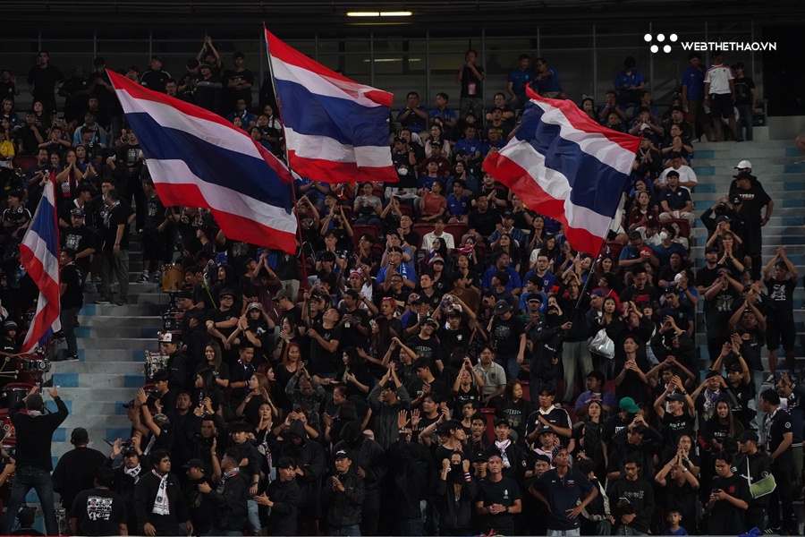 Người h&acirc;m mộ tuy&ecirc;n bố tẩy chay U22 Th&aacute;i Lan khi đ&aacute; s&acirc;n nh&agrave; ở SEA Games 33