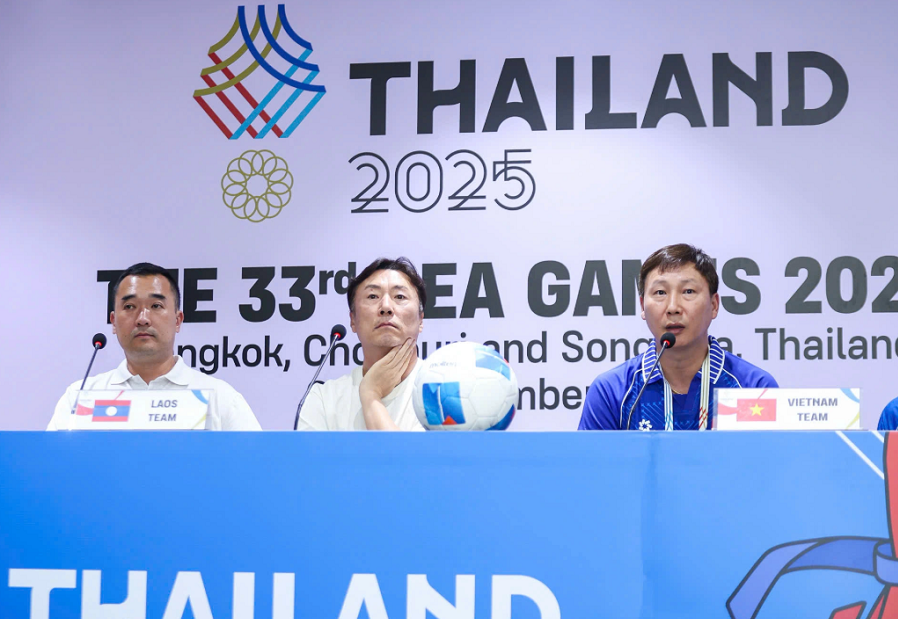 HLV Kim Sang-sik thận trọng về đối thủ trong trận mở m&agrave;n của U22 Việt Nam