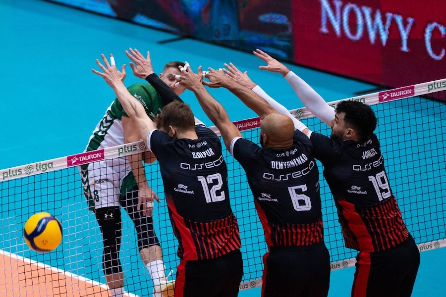 Resovia trút cơn thịnh nộ ở PlusLiga