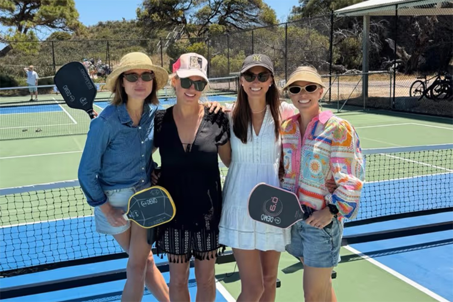 Tour du lịch kết hợp giữa pickleball v&agrave; văn ho&aacute; thổ d&acirc;n