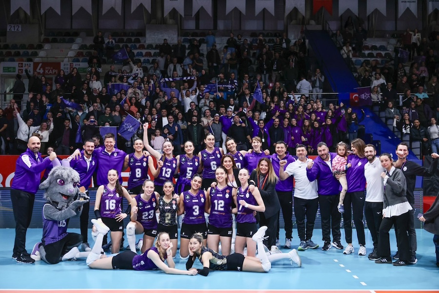 Zeren Spor lập mốc lịch sử — thắng 3-0, đặt dấu ấn đầu tiên ở Champions League
