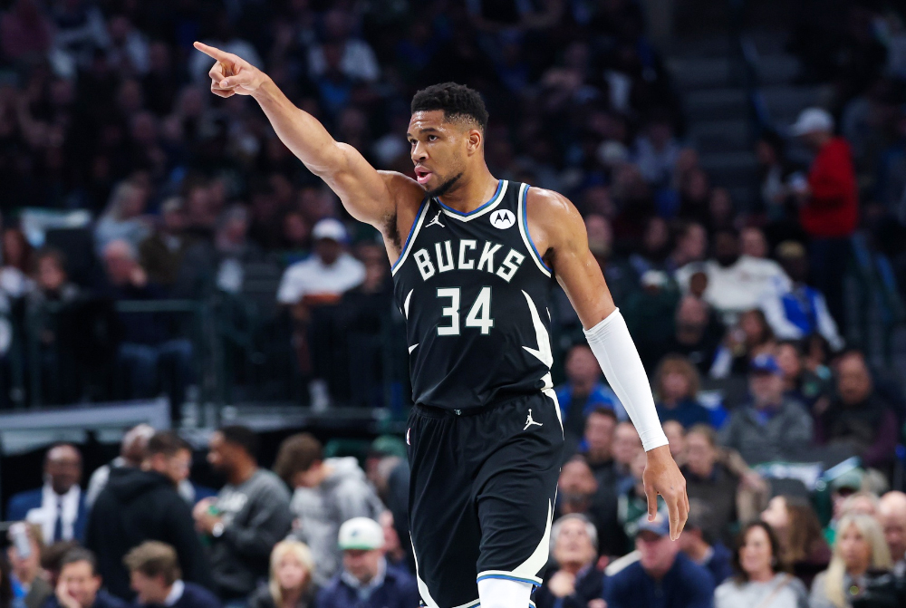 Chuyển nhượng NBA: Milwaukee Bucks tính đường tái thiết, sẽ cân nhắc để Giannis Antetokounmpo ra đi? Chuyển nhượng NBA: Milwaukee Bucks tính đường tái thiết, sẽ cân nhắc để Giannis Antetokounmpo ra đi?