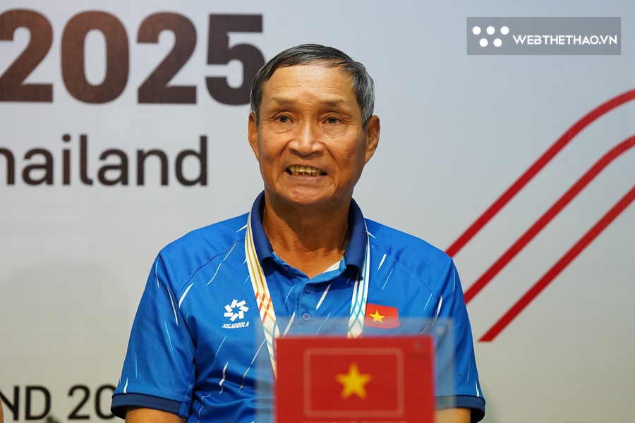 HLV Mai Đức Chung: &ldquo;Mọi người n&oacute;i Malaysia yếu, t&ocirc;i th&igrave; kh&ocirc;ng&rdquo;