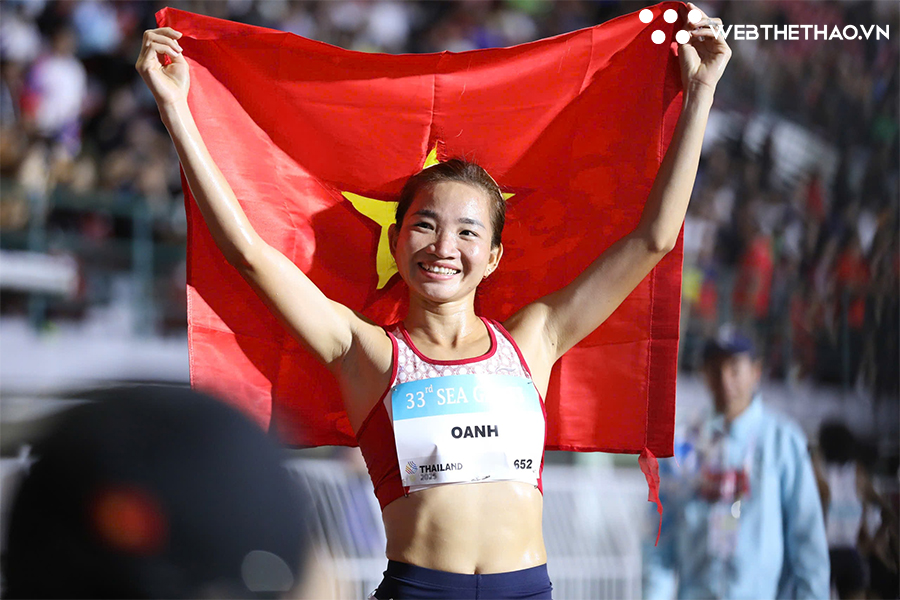 Trực tiếp SEA Games 33 chiều ngày 13-12: Nguyễn Thị Oanh vô đối trên đường chạy 5000m nữ Trực tiếp SEA Games 33 chiều ngày 13-12: Nguyễn Thị Oanh vô đối trên đường chạy 5000m nữ