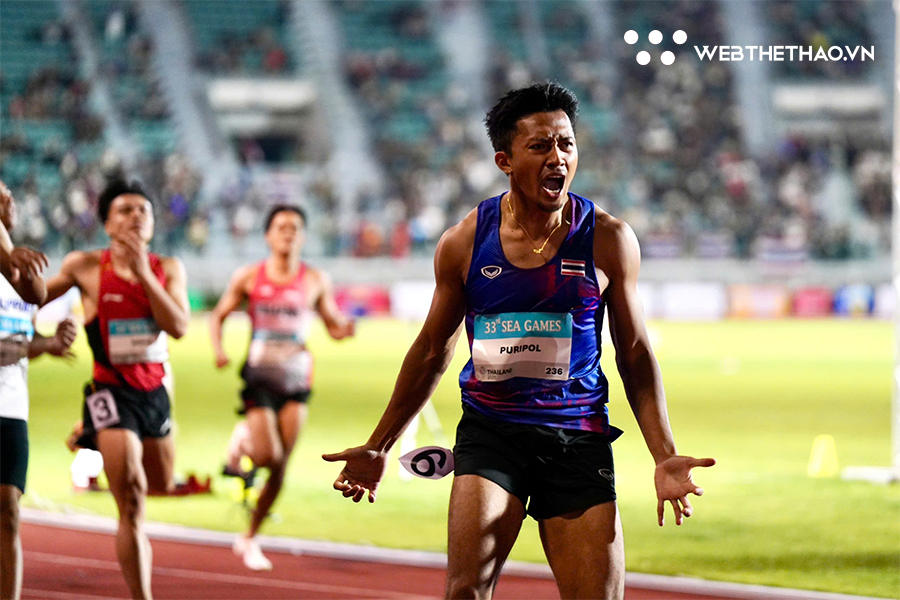 Thần đồng điền kinh Thái Lan ăn mừng ngạo nghễ sau khi phá kỷ lục SEA Games Thần đồng điền kinh Thái Lan ăn mừng ngạo nghễ sau khi phá kỷ lục SEA Games