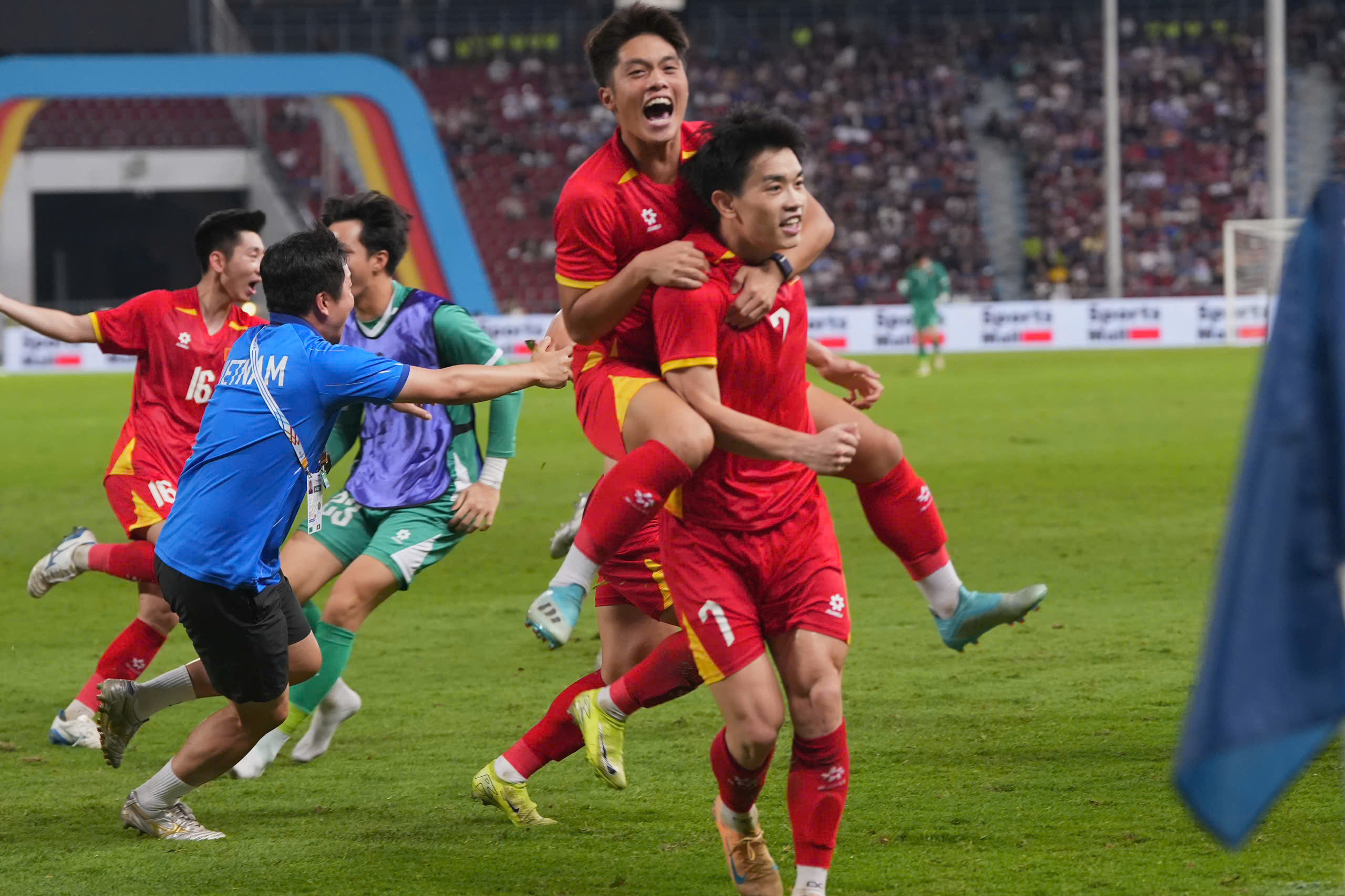 B&aacute;o Indonesia: U22 Việt Nam khiến nỗi đau của Th&aacute;i Lan nh&acirc;n đ&ocirc;i