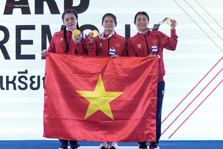 Chị cả trong "gia đình Vàng" đô vật nói lời chia tay SEA Games 33 sau kỳ tích