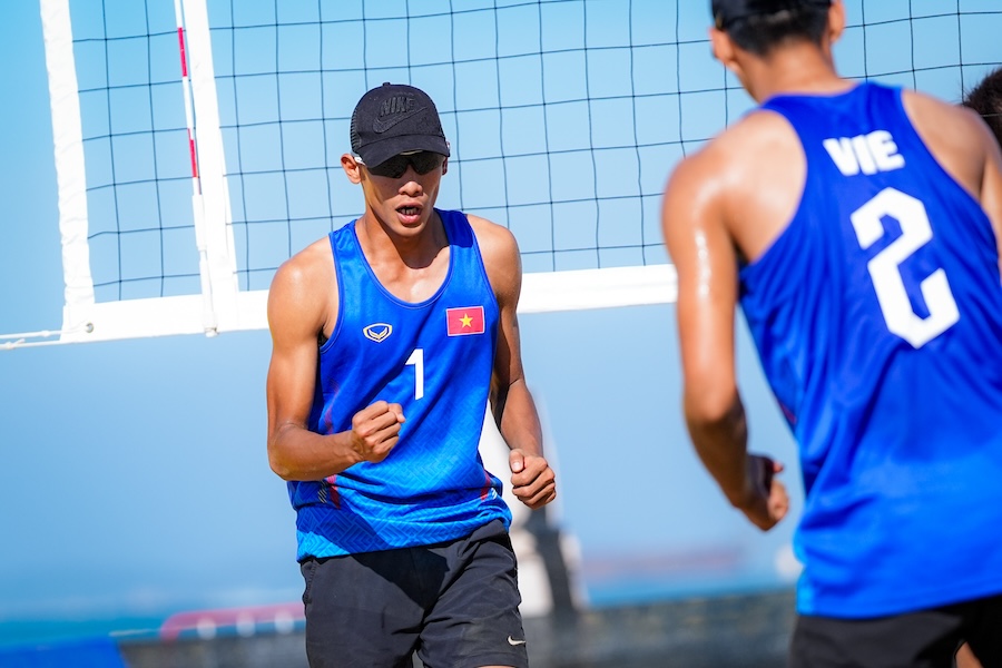 Thắng thuyết phục Malaysia, b&oacute;ng chuyền b&atilde;i biển nam gi&agrave;nh HCĐ SEA Games 33