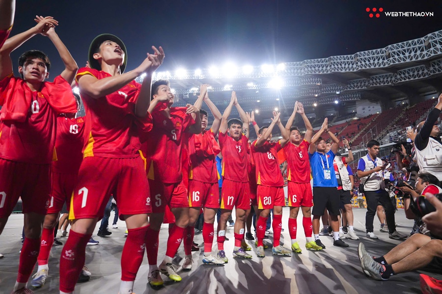 U22 Việt Nam giành HCV SEA Games, chỉ nghỉ 4 ngày đã vào guồng mới U22 Việt Nam giành HCV SEA Games, chỉ nghỉ 4 ngày đã vào guồng mới