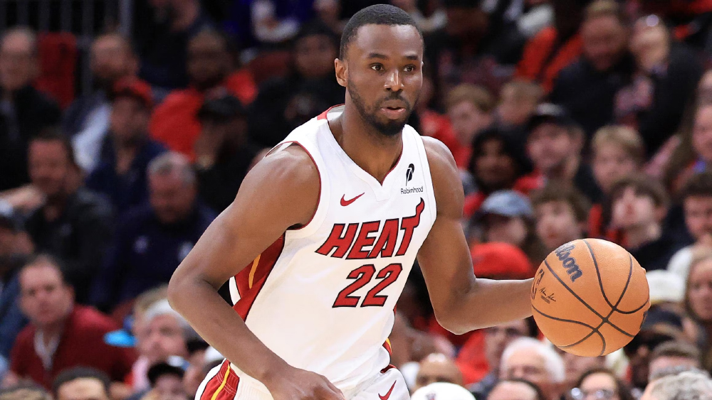 Milwaukee Bucks gia nhập cuộc đua giành Andrew Wiggins, cạnh tranh trực tiếp với Lakers