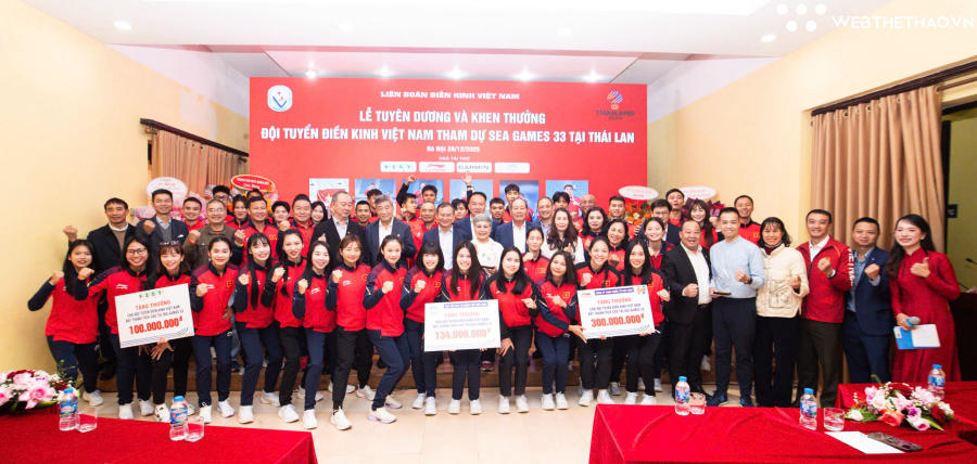 Lễ trao thưởng đội tuyển điền kinh VIệt Nam sau chiến tích huy hoàng tại SEA Games 33