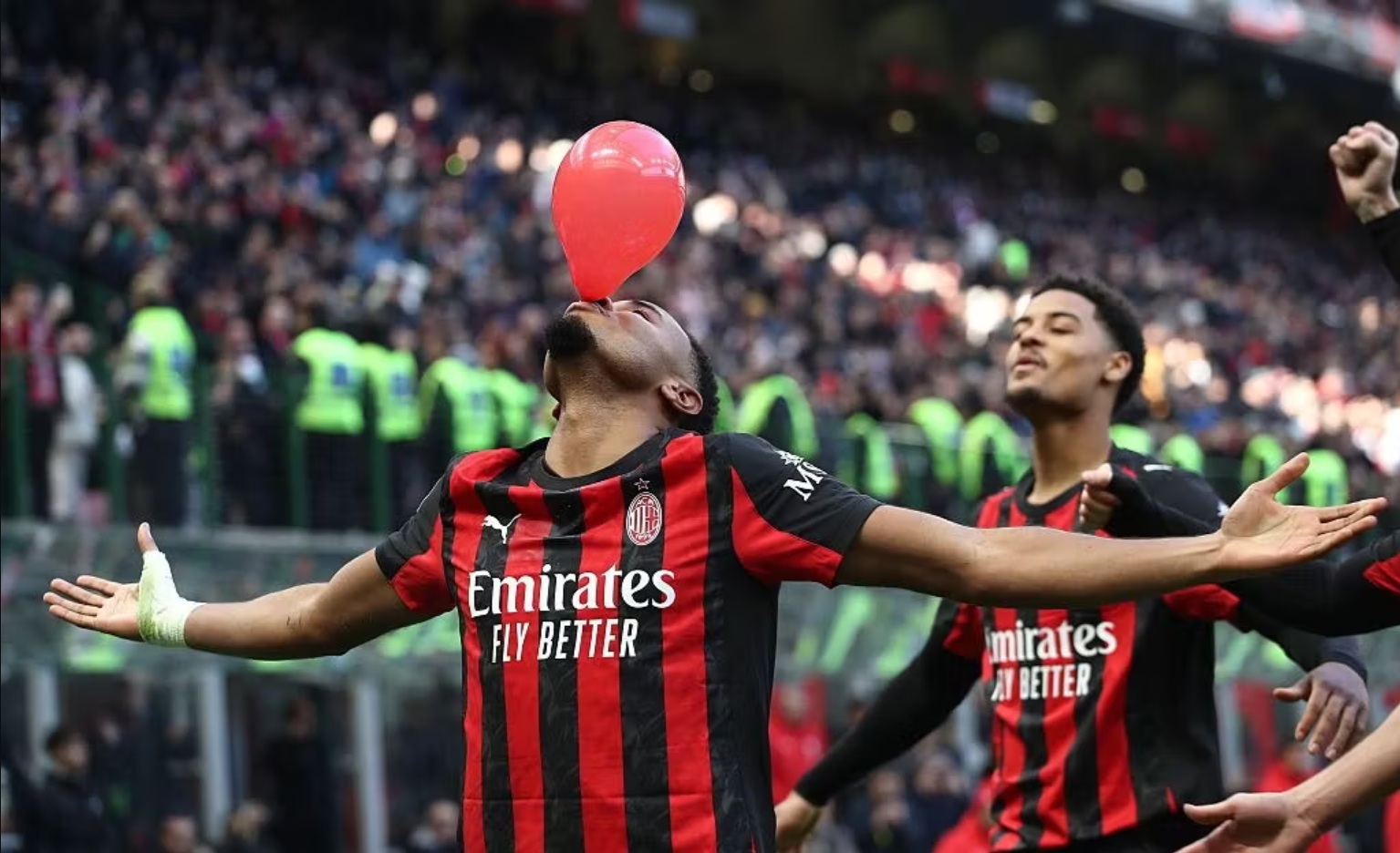 Bảng xếp hạng vòng 17 Serie A sau khi AC Milan thắng đậm Verona