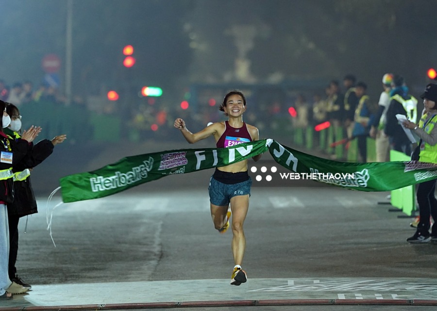 Nguyễn Thị Oanh và Hoàng Nguyên Thanh săn mục tiêu đặc biệt ở đường chạy VIHM 2026 powered by Herbalife