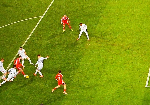 Florian Wirtz: "Tôi đã việt vị, không hiểu sao Liverpool vẫn có bàn thắng"