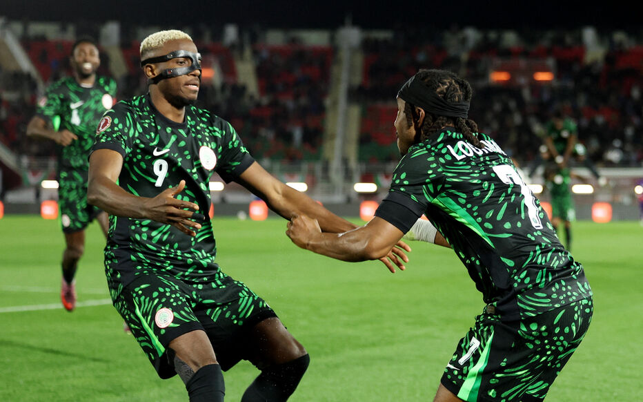 Osimhen đưa "Đại bàng xanh" Nigeria vào tứ kết Cúp châu Phi