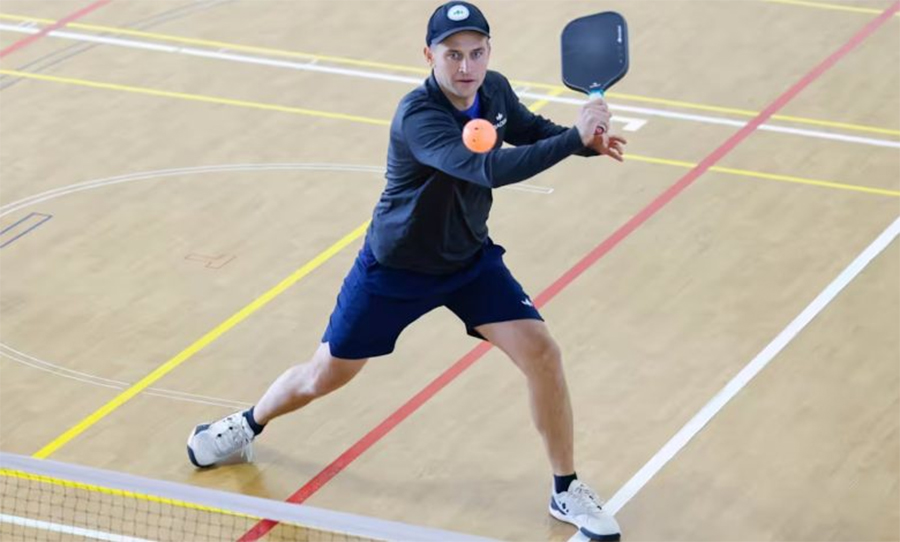 Rời ánh đèn sân đấu, Daniel Moore viết câu chuyện pickleball mới tại Nhật Bản
