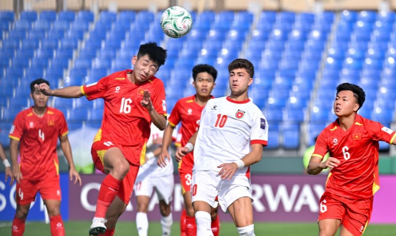 Thua bạc nhược U23 Việt Nam, CĐV Jordan nổi giận: HLV bị chất vấn vì “ưu ái” cầu thủ CLB