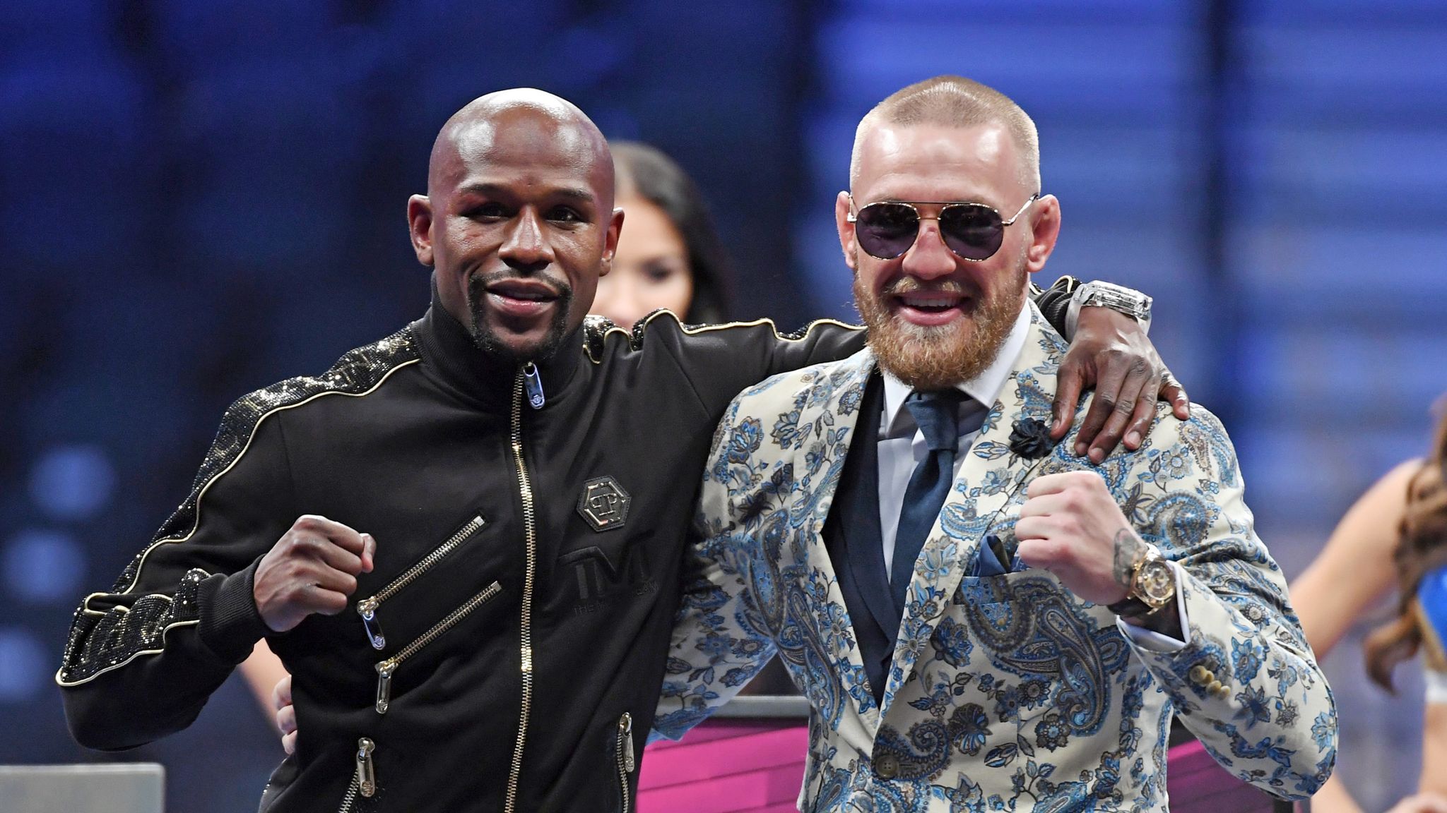 Conor McGregor thách đấu Floyd Mayweather ở MMA tại UFC Nhà Trắng