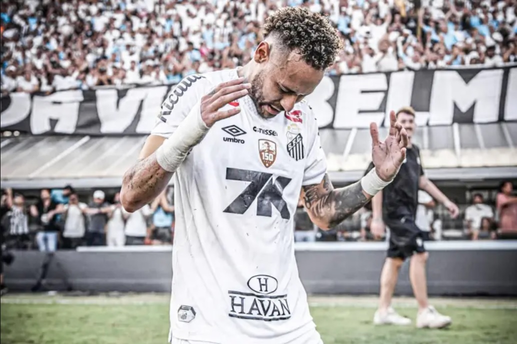 Bộ sưu tập xe sang của Neymar trị giá hơn 50 triệu euro, gồm cả máy bay, trực thăng