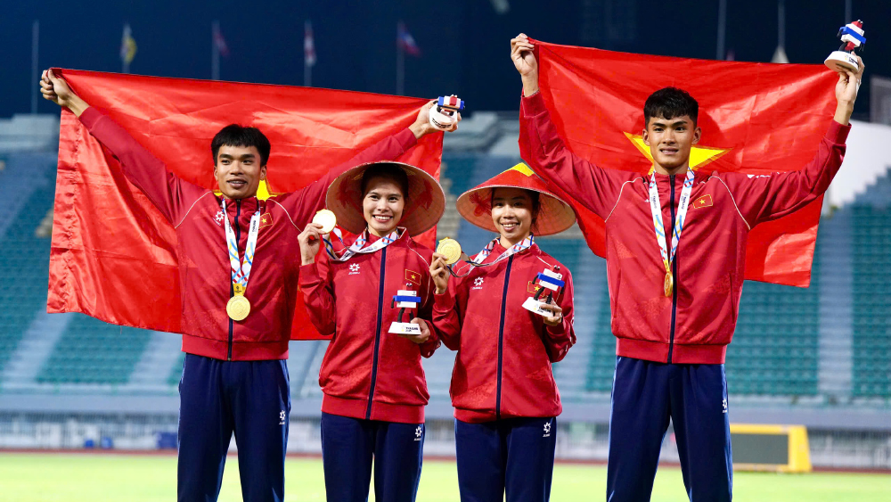 Đề cử Đồng đội của năm Cúp Chiến Thắng 2025: Nơi tôn vinh những kỷ lục gia và nhà vô địch châu Á