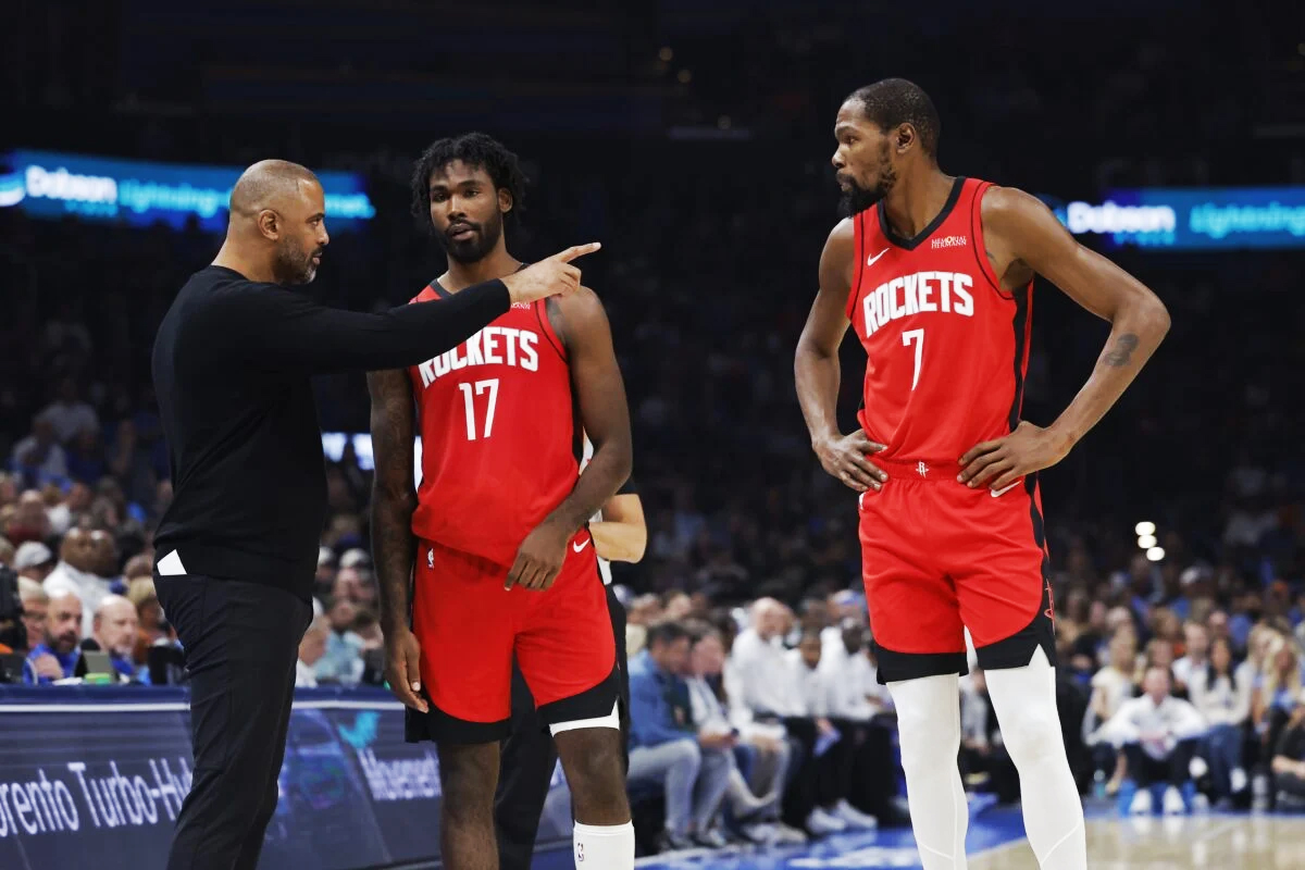HLV Ime Udoka nổi cơn thịnh nộ: "Rockets dựa dẫm vào ông già 37 tuổi Kevin Durant là một vấn đề lớn"