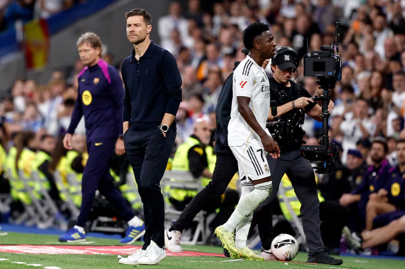 Real Madrid-Xabi Alonso: 5 l&yacute; do dẫn đến sự chia tay