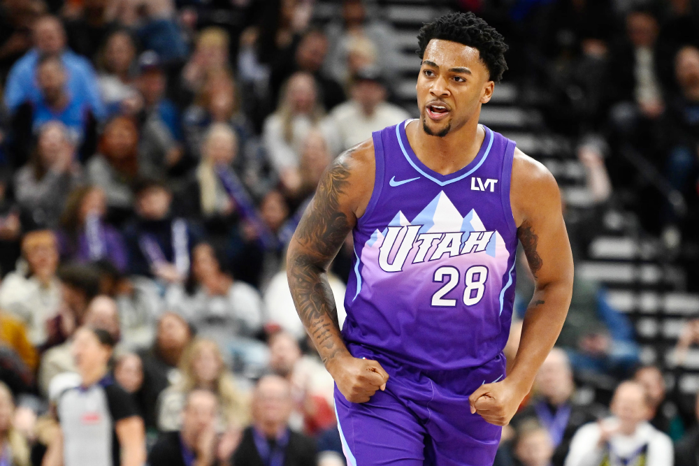 Ghi 21 điểm trong chỉ 7 phút, cầu thủ 22 tuổi xô đổ kỷ lục NBA tồn tại từ năm 1998