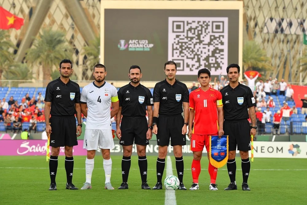 Tứ kết U23 châu Á: Trọng tài Iran từng cho U23 Việt Nam hưởng phạt đền bắt chính