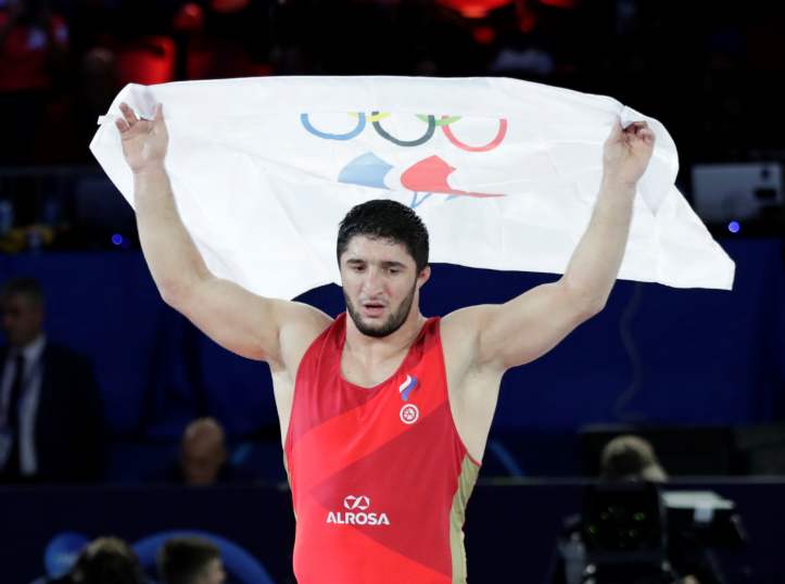 HCV Olympic Sadulaev ký hợp đồng độc quyền với Real American Freestyle