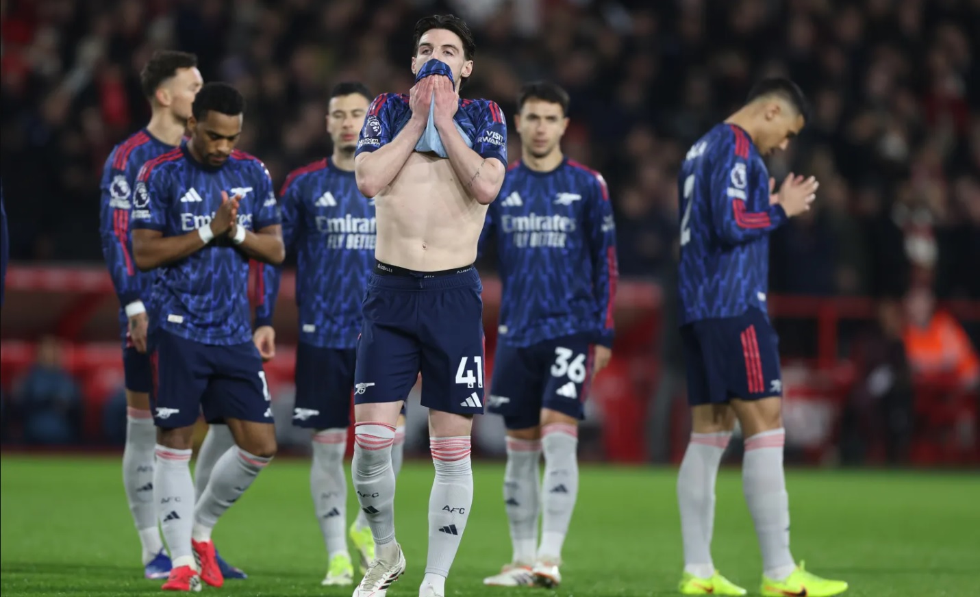 Bảng xếp hạng Ngoại hạng Anh vòng 22 sau khi Arsenal bị cầm chân