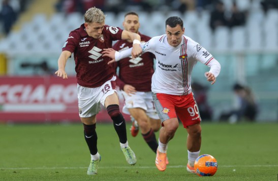 Nhận định, soi kèo Cremonese vs Verona: Cuộc chiến trụ hạng căng thẳng