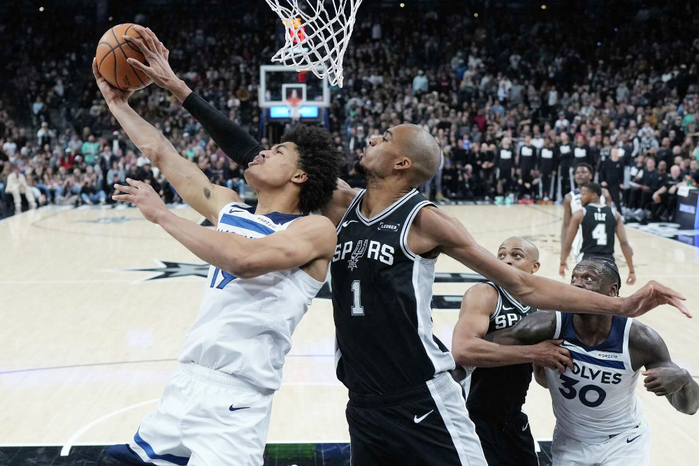 Anthony Edwards ghi 55 điểm vẫn bất lực trước Wembanyama trong màn so tài đỉnh cao NBA