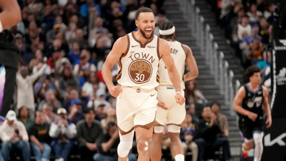 Kỷ lục vô tiền khoáng hậu tại NBA: Chuỗi trận "nã pháo" 3 điểm của Warriors