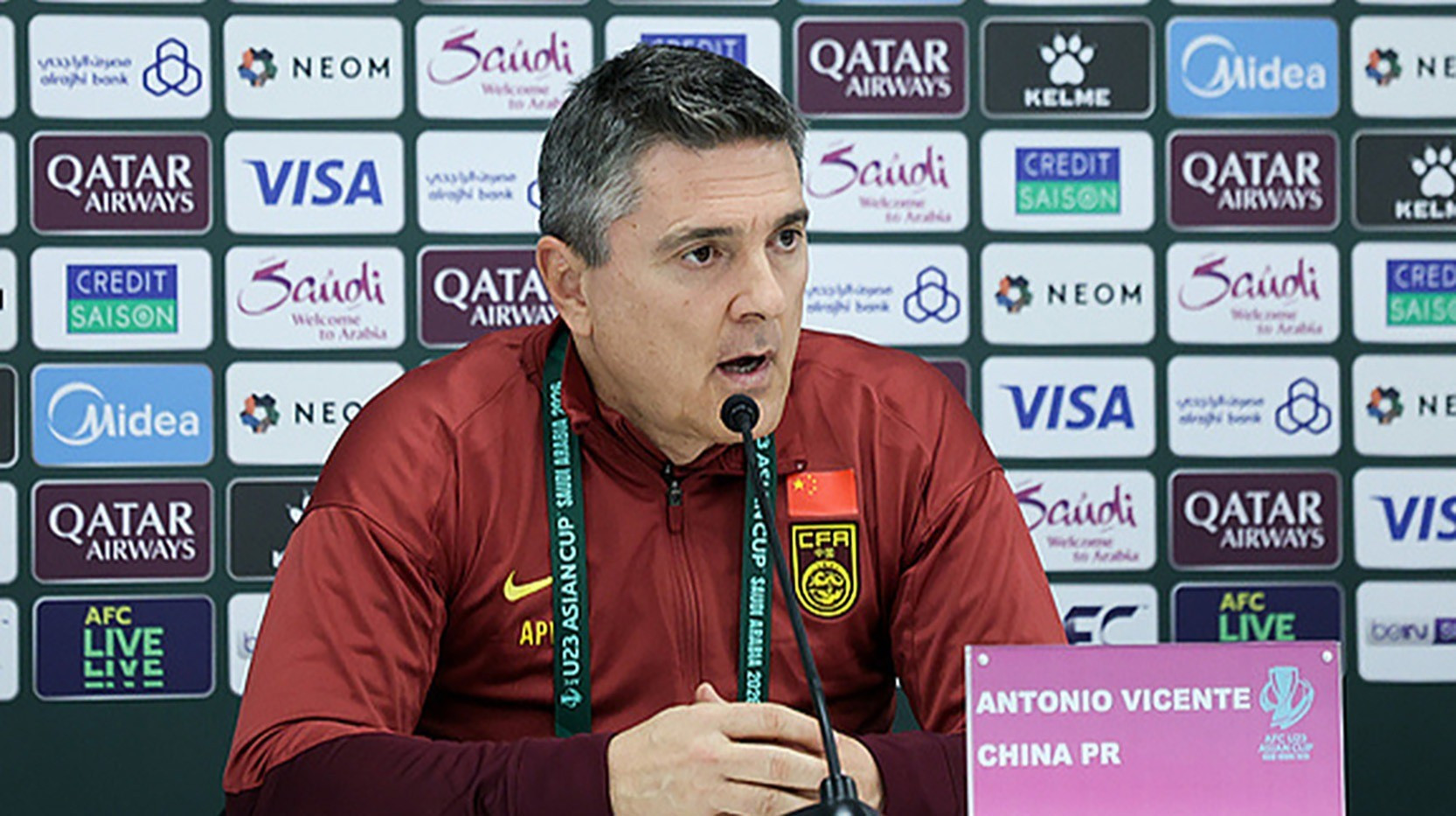 HLV Antonio Puche: &ldquo;U23 Việt Nam c&oacute; lợi thế hơn nhưng U23 Trung Quốc sẽ v&agrave;o chung kết&rdquo;