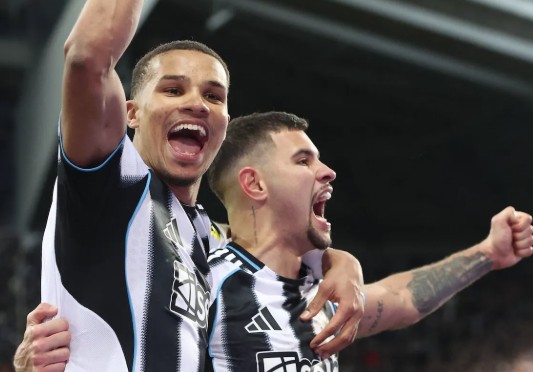Nhận định, soi kèo Newcastle vs PSV: Cuộc chiến cân bằng tại St James’ Park
