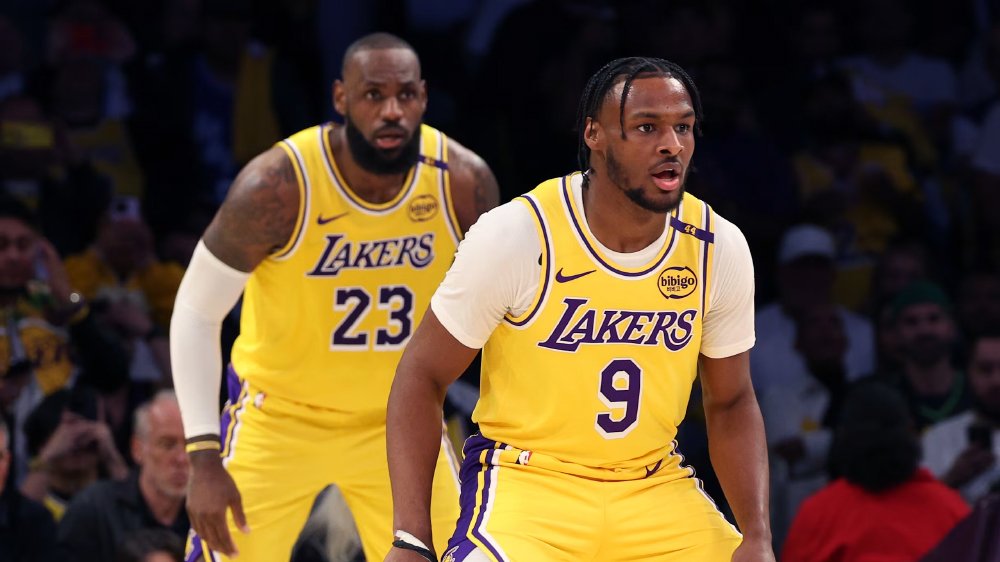 Chuyện lạ NBA All-Star 2026: Con trai LeBron James nhận phiếu bầu đánh chính dù chỉ ghi 1 điểm/trận