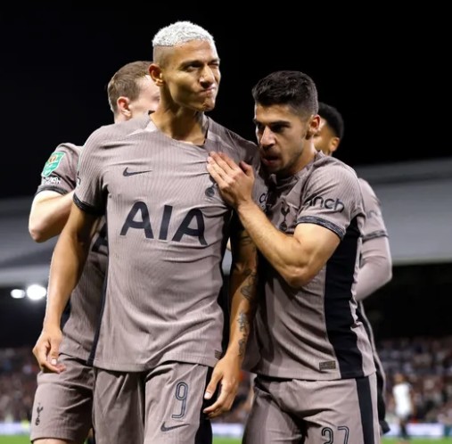 Nhận định, soi kèo Burnley vs Tottenham: Gà trống hướng tới 3 điểm