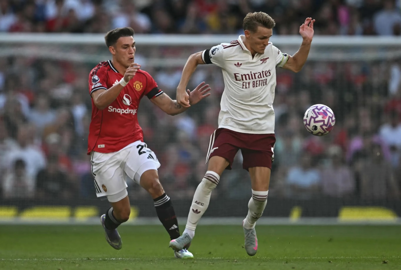 Lịch sử đối đầu Arsenal vs MU ở Ngoại hạng Anh Lịch sử đối đầu Arsenal vs MU ở Ngoại hạng Anh