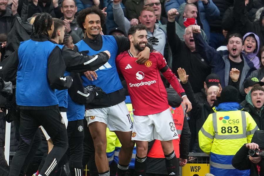 HLV Michael Carrick nói gì sau khi MU thắng 4 trận liên tiếp?