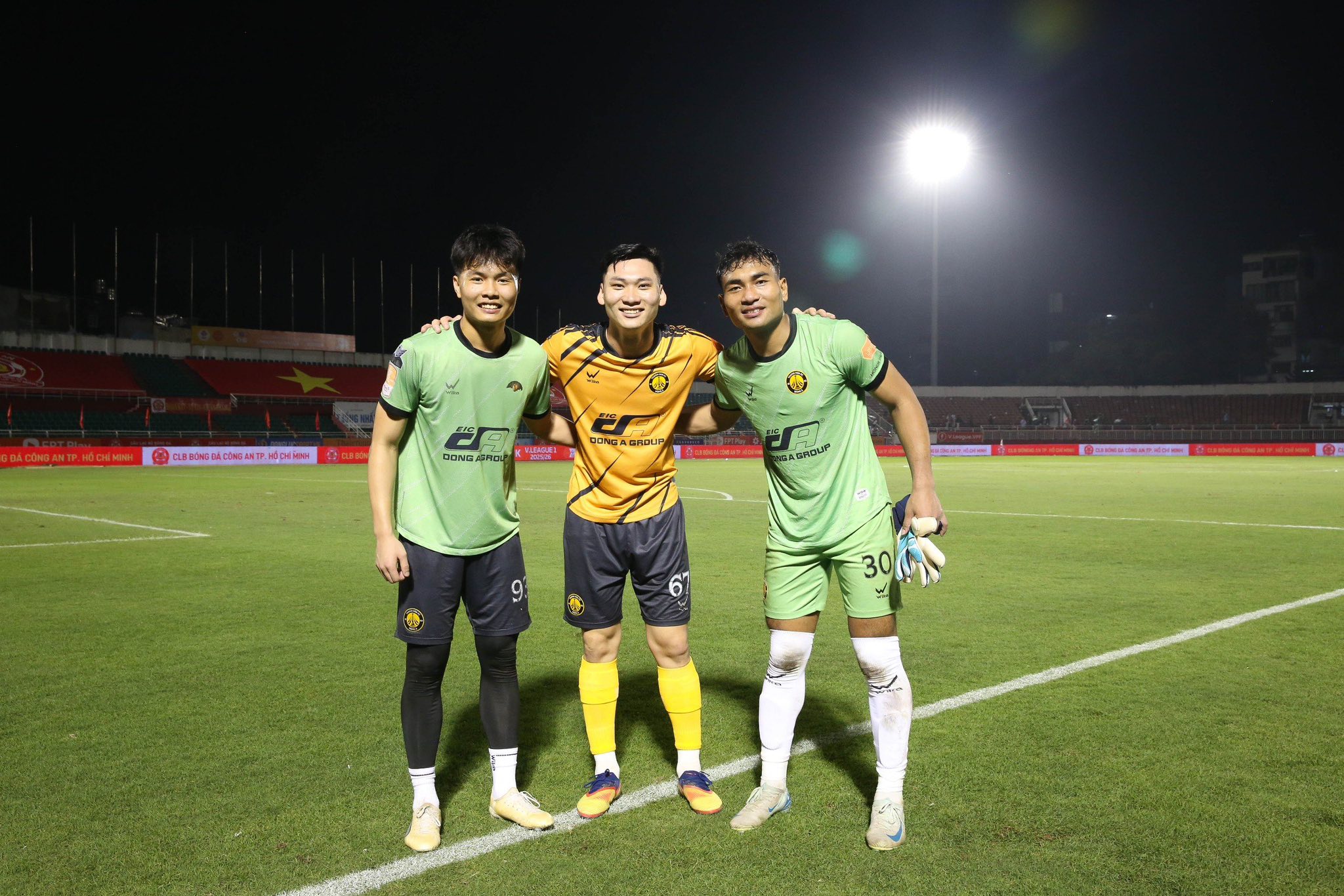 Độc lạ V.League: Thủ môn Thanh Hóa được đăng ký đá tiền đạo