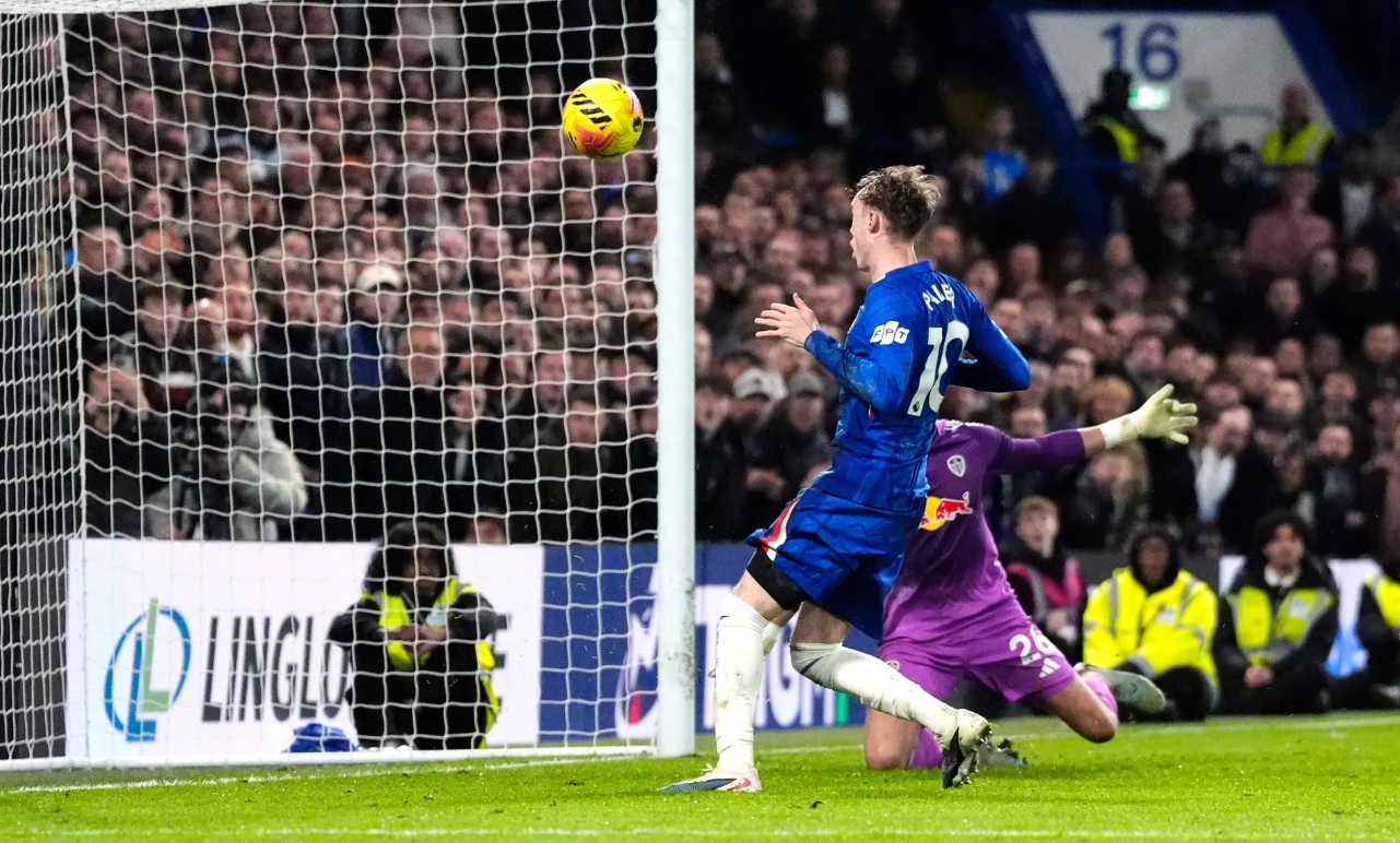Cole Palmer khiến Chelsea đau khổ với cú bỏ lỡ "tệ nhất mùa giải"