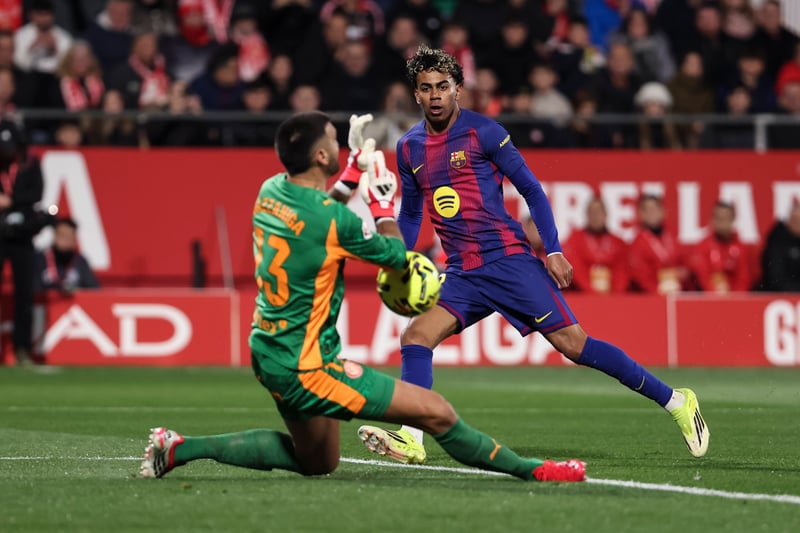 Barcelona thực hiện 26 cú sút vẫn thua sốc Girona và mất ngôi đầu bảng