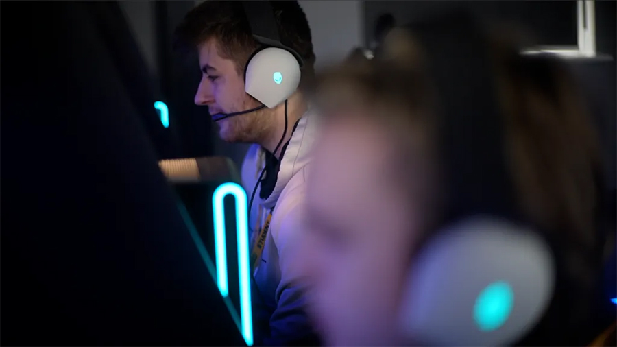 Tranh cãi quanh khoản đầu tư 1,6 triệu bảng cho ngành Esports đại học: Khi tầm nhìn dài hạn đối mặt áp lực ngắn hạn Tranh cãi quanh khoản đầu tư 1,6 triệu bảng cho ngành Esports đại học: Khi tầm nhìn dài hạn đối mặt áp lực ngắn hạn