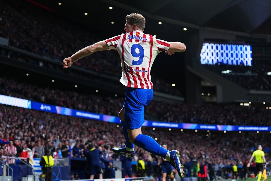 Sorloth lập hat-trick cho Atletico và đi vào lịch sử Champions League Sorloth lập hat-trick cho Atletico và đi vào lịch sử Champions League