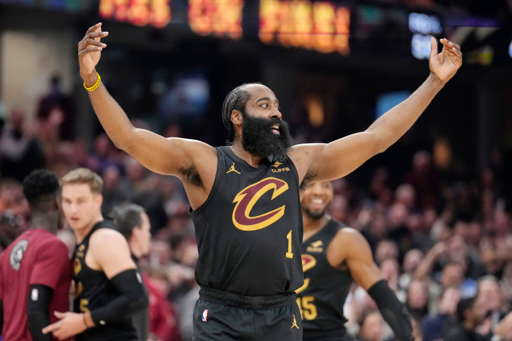 James Harden cắn răng thi đấu với ngón tay gãy: Tất cả vì tham vọng Playoffs của Cavaliers