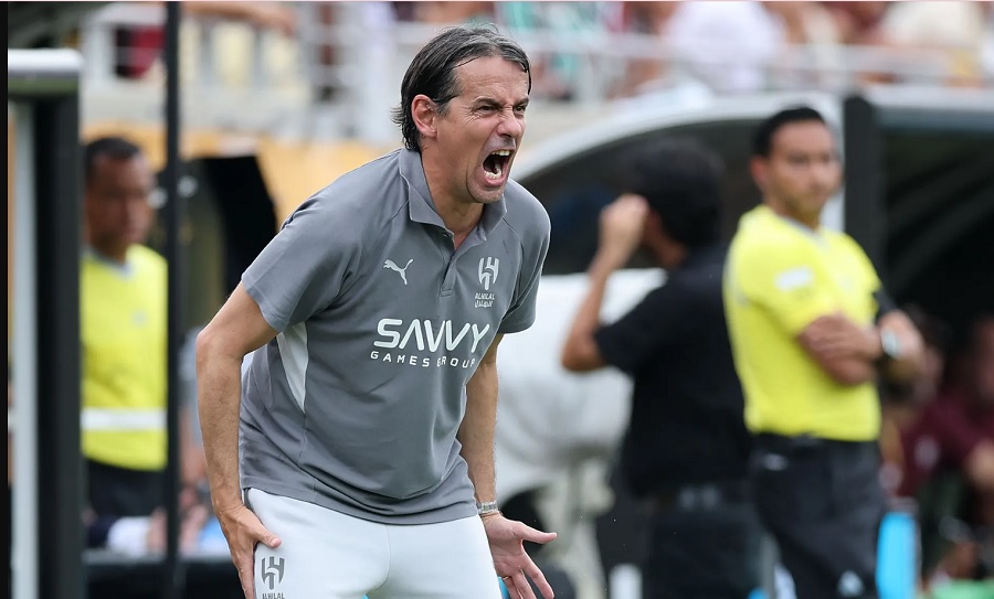 Simone Inzaghi trải qua cơn ác mộng ở Saudi Arabia, với nguy cơ bị sa thải