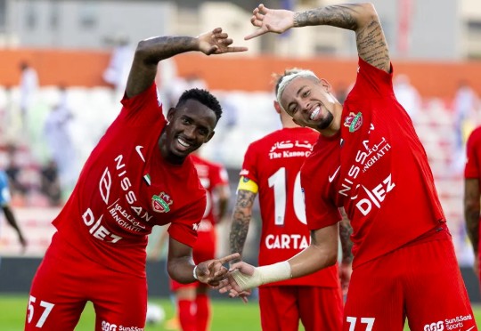 Nhận định, soi kèo Shabab Al Ahli vs Tractor: Cân bằng tại Dubai